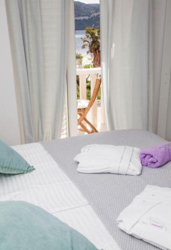 Sweet Village Hotel By The Sea Slano Exterior foto