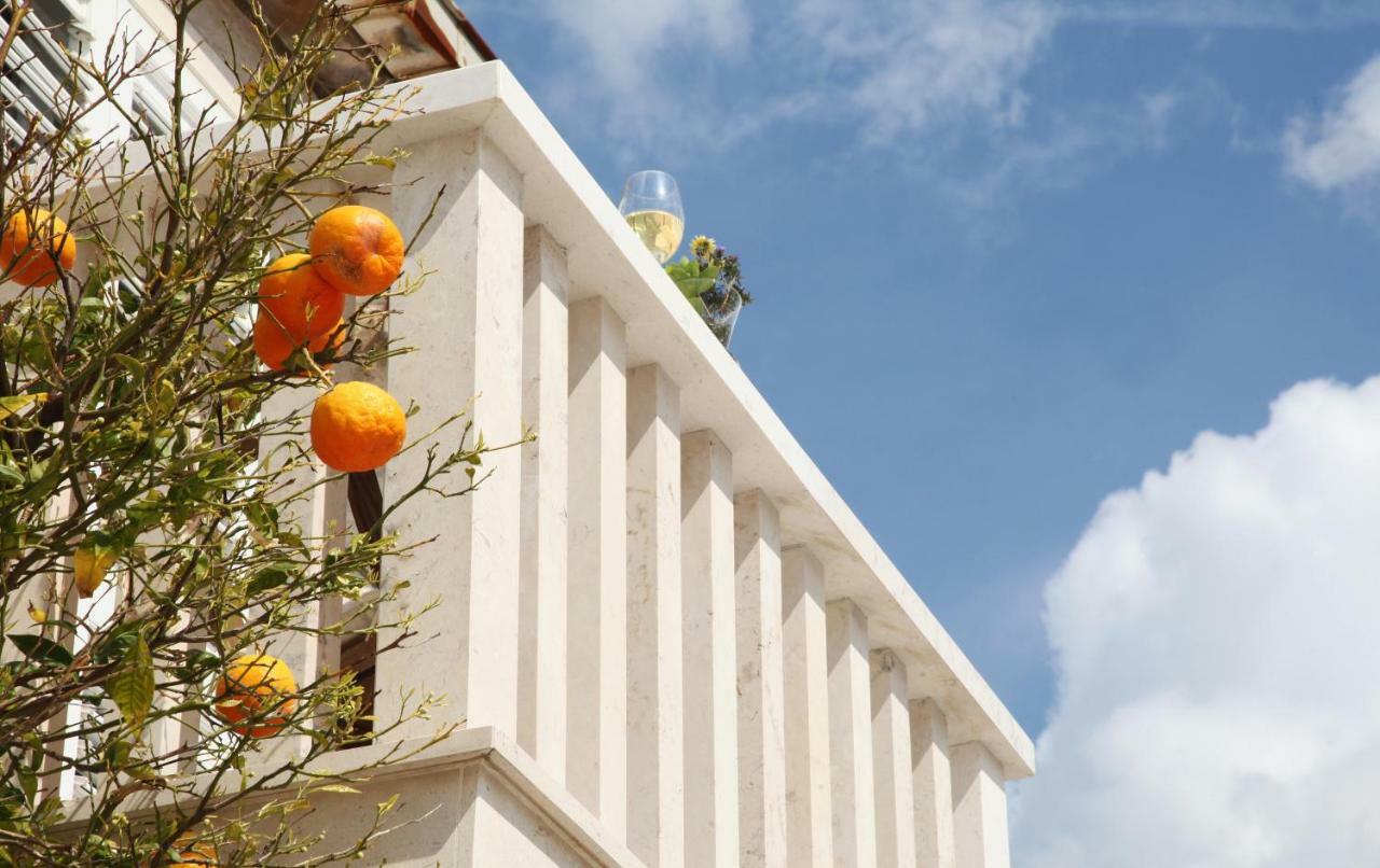 Sweet Village Hotel By The Sea Slano Exterior foto